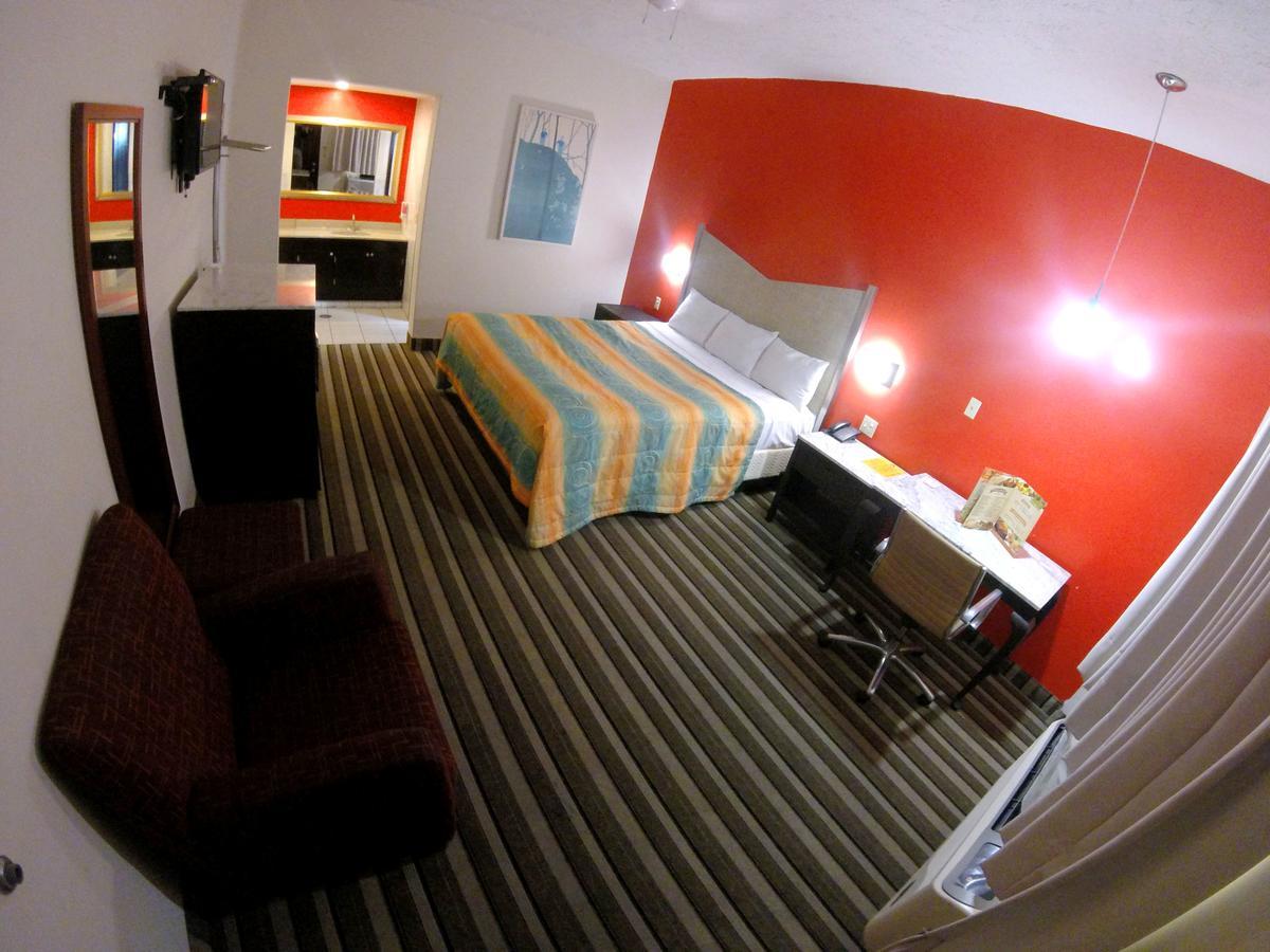 Hotel Las Torres Mexicali Bagian luar foto