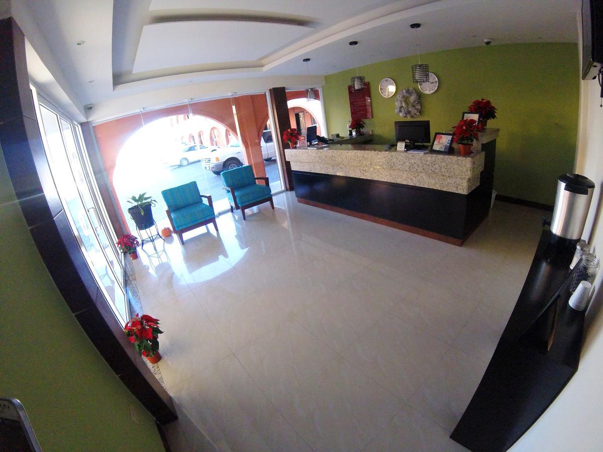 Hotel Las Torres Mexicali Bagian luar foto